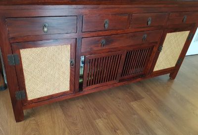 Aparador blanco roto